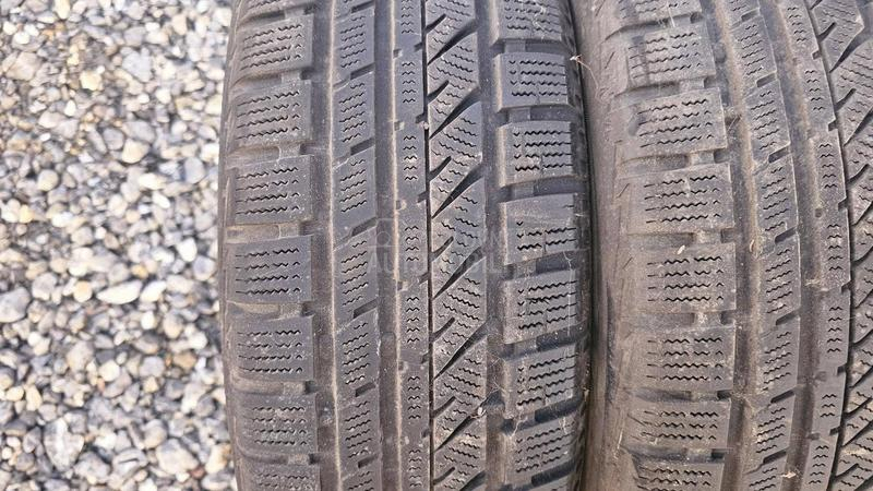 Bridgestone 195/65 R15 Zimska