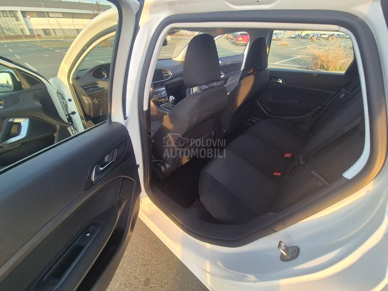 Peugeot 308 1.6 BLUEHDI