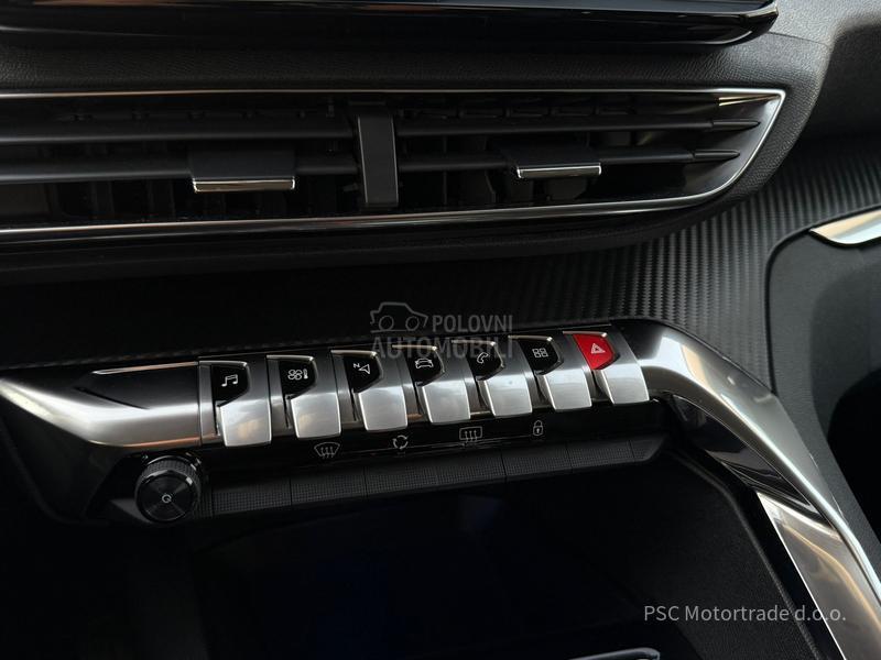 Peugeot 3008 NewModel/Kamera