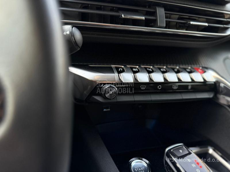 Peugeot 3008 NewModel/Kamera