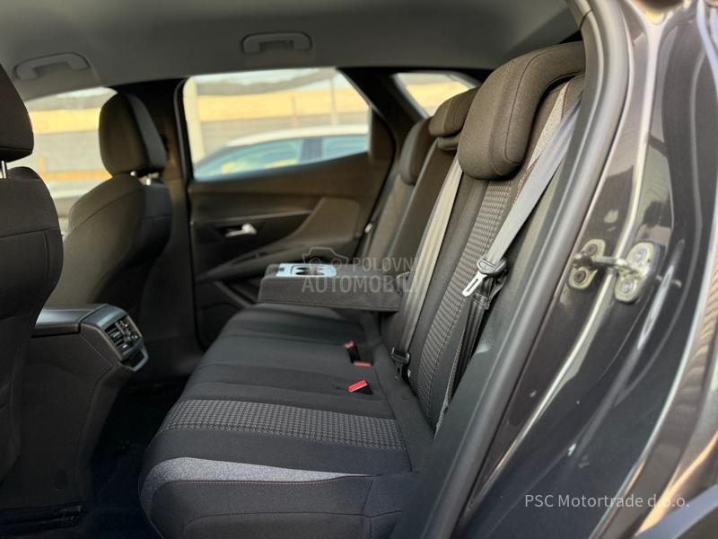 Peugeot 3008 NewModel/Kamera