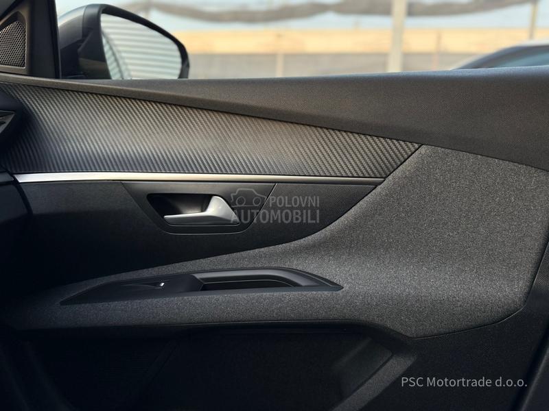 Peugeot 3008 NewModel/Kamera
