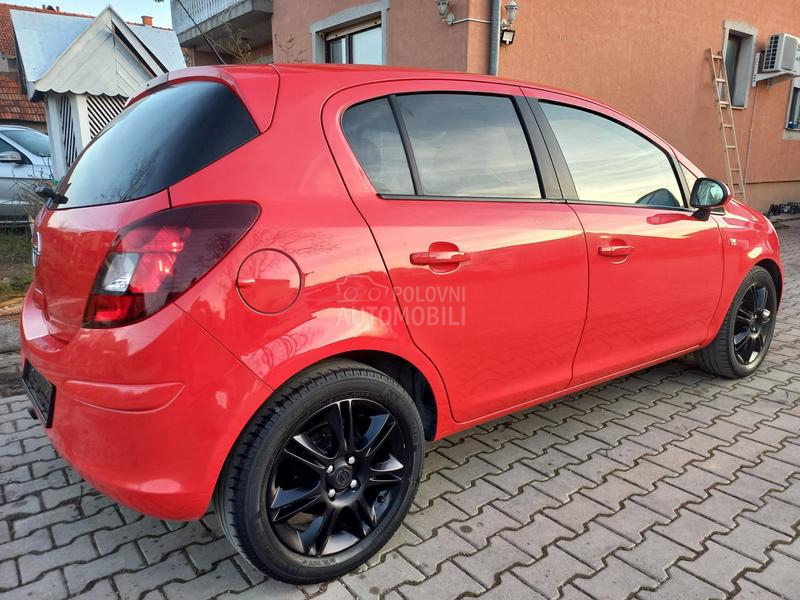 Opel Corsa D 1.4 CH NOVA