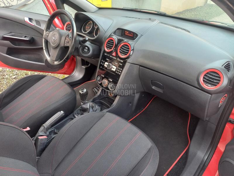 Opel Corsa D 1.4 CH NOVA