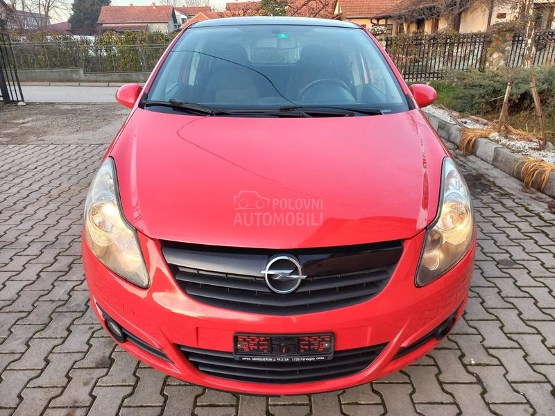 Opel Corsa D 1.4 CH NOVA