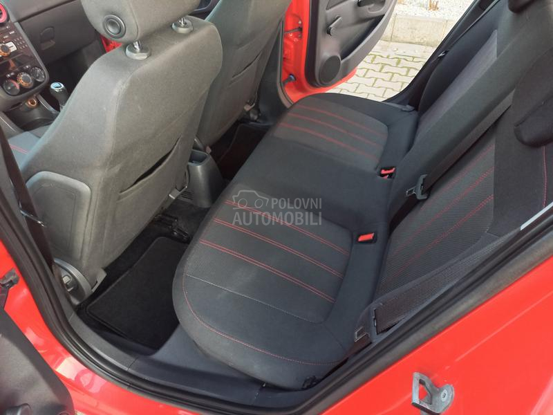 Opel Corsa D 1.4 CH NOVA