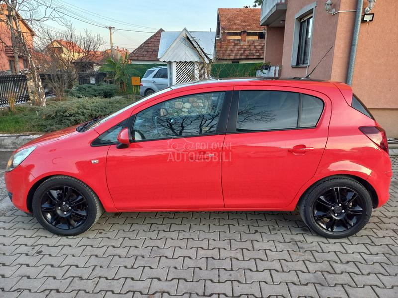 Opel Corsa D 1.4 CH NOVA