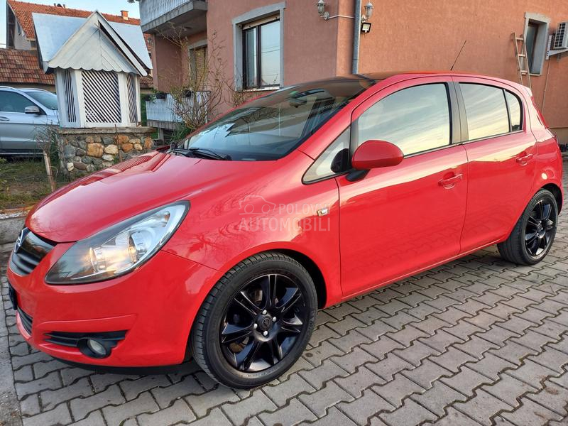 Opel Corsa D 1.4 CH NOVA