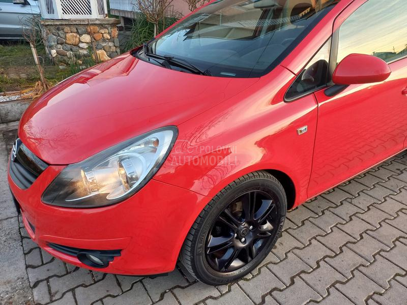 Opel Corsa D 1.4 CH NOVA