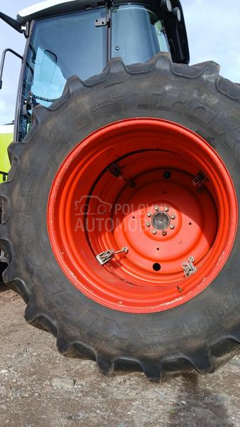 Claas Arion Ares 697