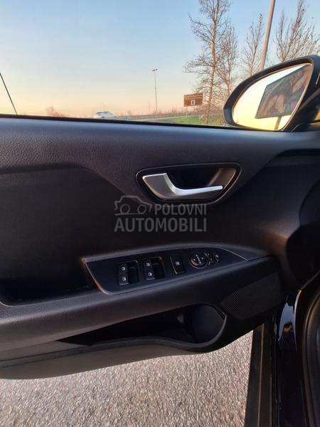 Kia Stonic 1.4 URBAN