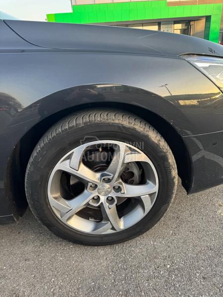 Peugeot 508 2.0 BlueHDI Feline