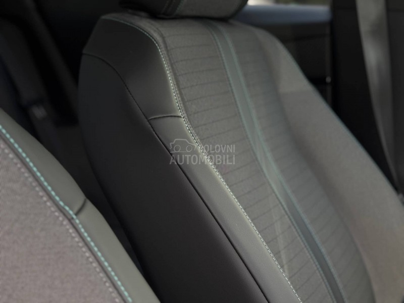 Peugeot 2008 1.5D/ALLURE/LED