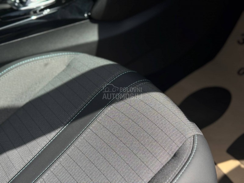 Peugeot 2008 1.5D/ALLURE/LED