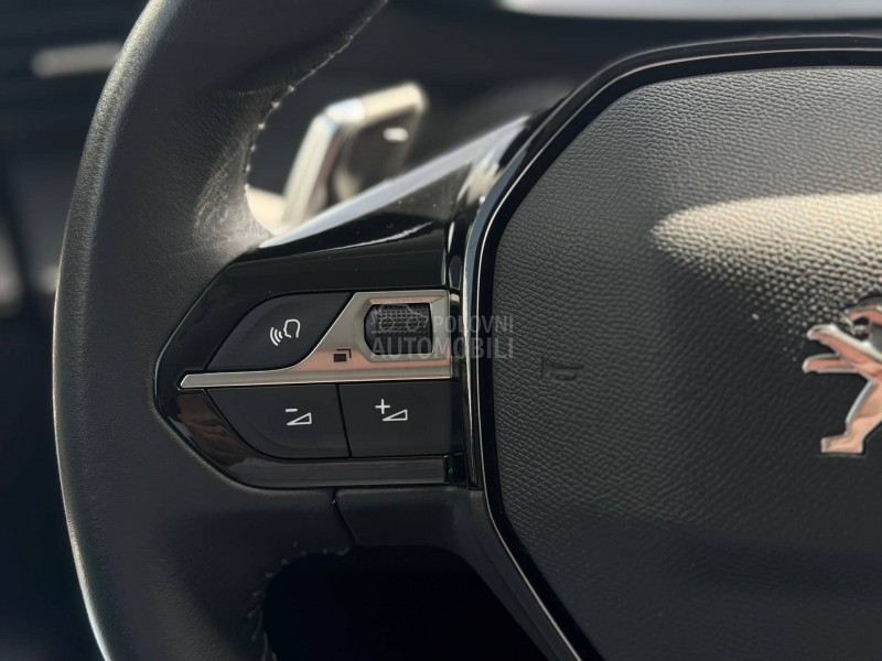 Peugeot 2008 1.5D/ALLURE/LED