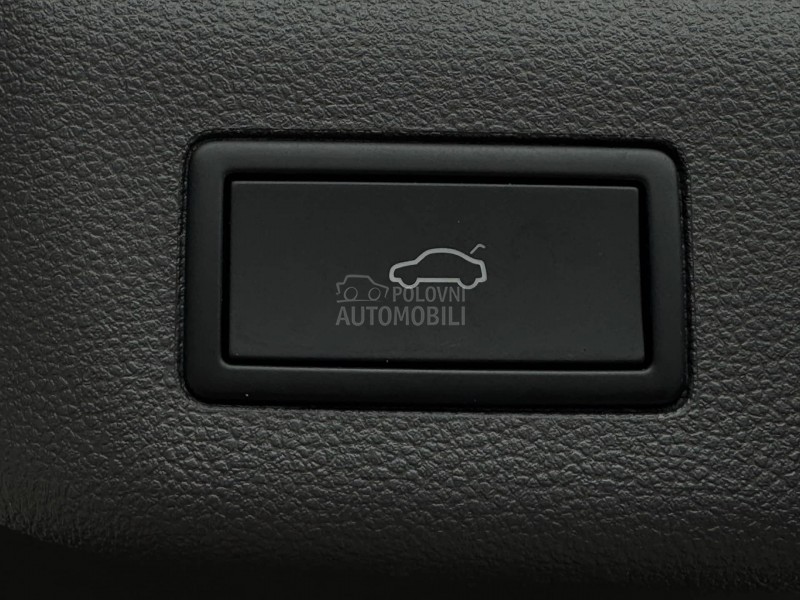 Volkswagen Multivan Long/Pano/7sed/Black