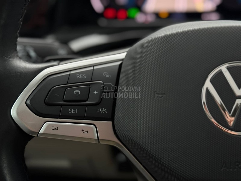 Volkswagen Multivan Long/Pano/7sed/Black