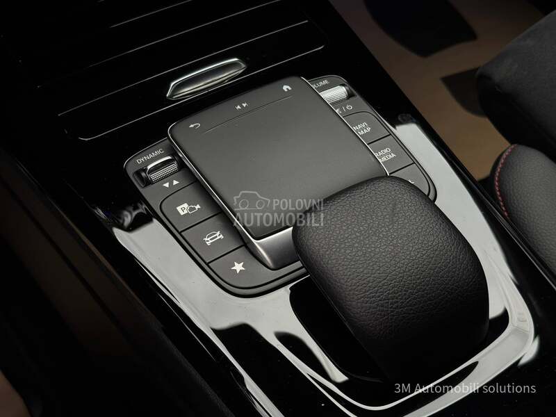 Mercedes Benz CLA 200 D/AMG/BLACK