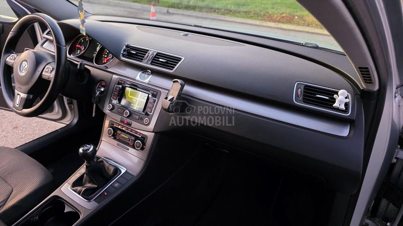 Volkswagen Passat B7 1,6TDI NAVl