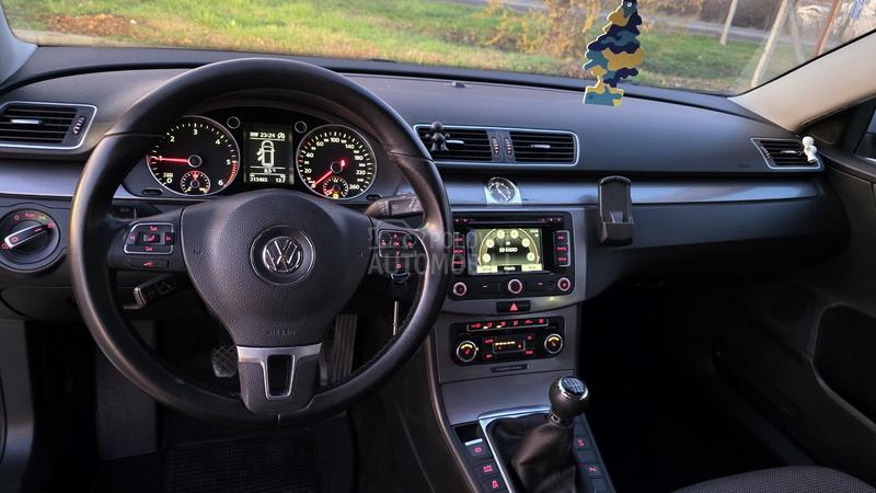 Volkswagen Passat B7 1,6TDI NAVl