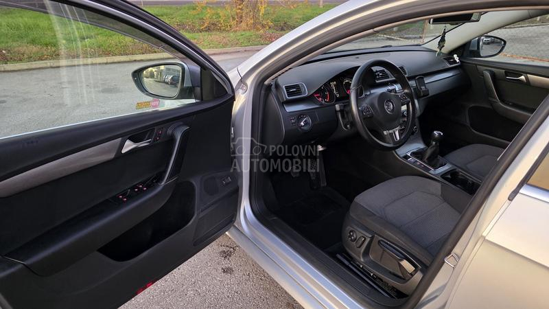 Volkswagen Passat B7 1,6TDI NAVl