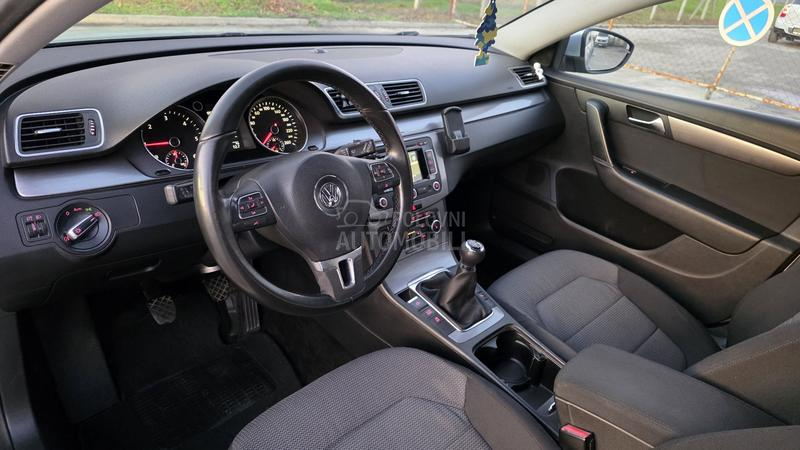Volkswagen Passat B7 1,6TDI NAVl