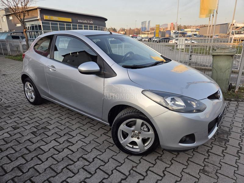 Mazda 2 1.3b CH/0DLIČNA