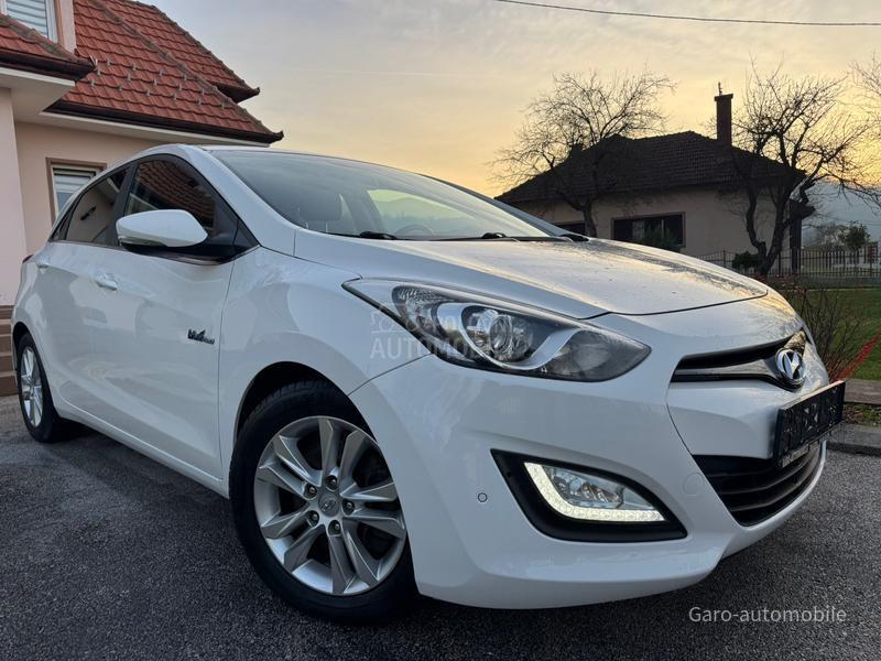 Hyundai i30 1.6CRDI CH NOV