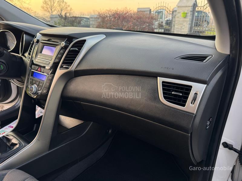 Hyundai i30 1.6CRDI CH NOV