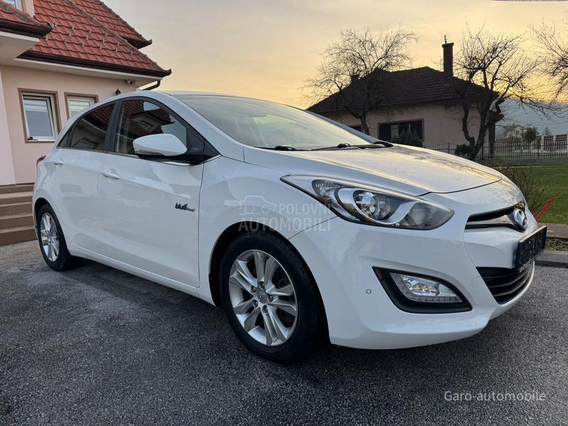 Hyundai i30 1.6CRDI CH NOV