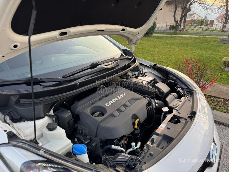 Hyundai i30 1.6CRDI CH NOV