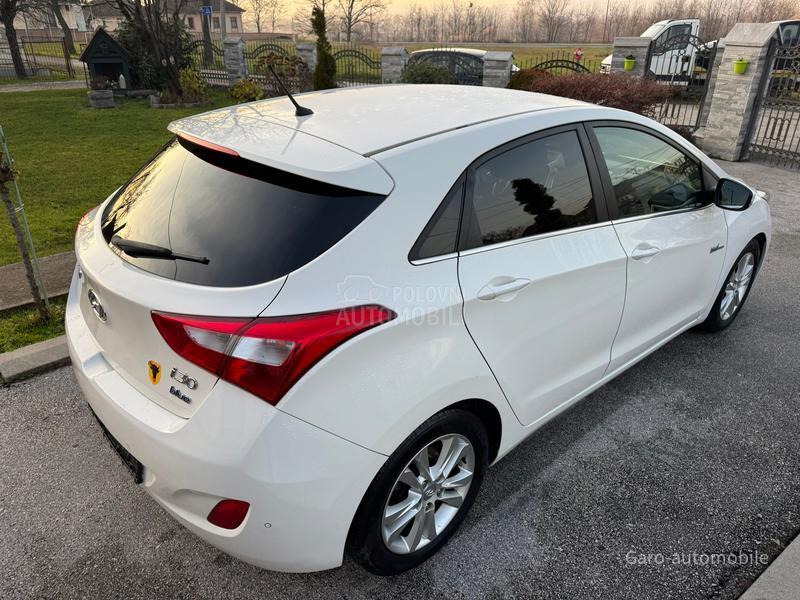 Hyundai i30 1.6CRDI CH NOV