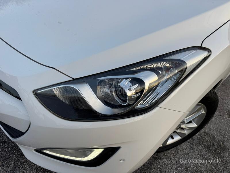Hyundai i30 1.6CRDI CH NOV