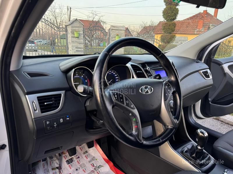 Hyundai i30 1.6CRDI CH NOV