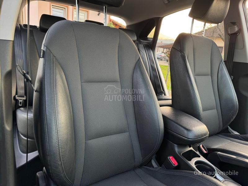 Hyundai i30 1.6CRDI CH NOV