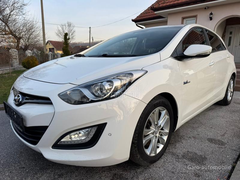 Hyundai i30 1.6CRDI CH NOV