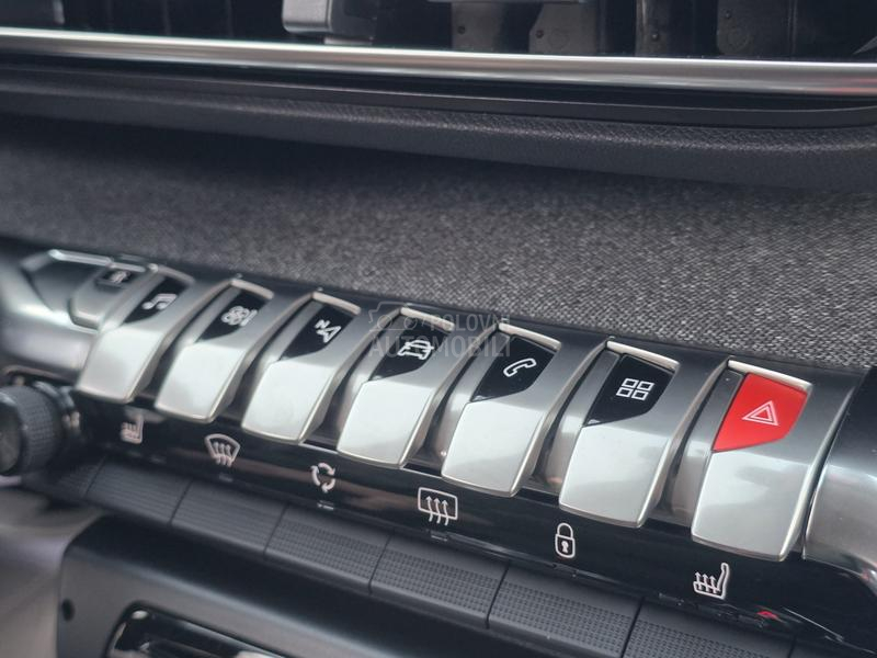 Peugeot 3008 1.2/AUT/ALLURE