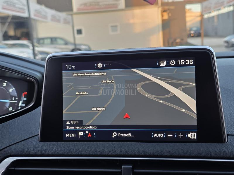 Peugeot 3008 1.2/AUT/ALLURE