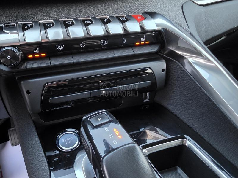 Peugeot 3008 1.2/AUT/ALLURE