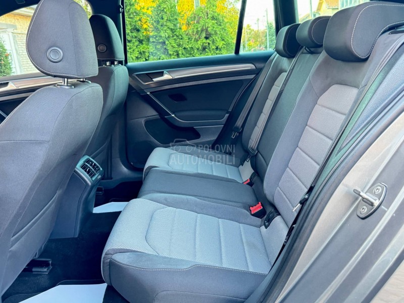 Volkswagen Golf 7 R LINE/LED/NAV/XEN