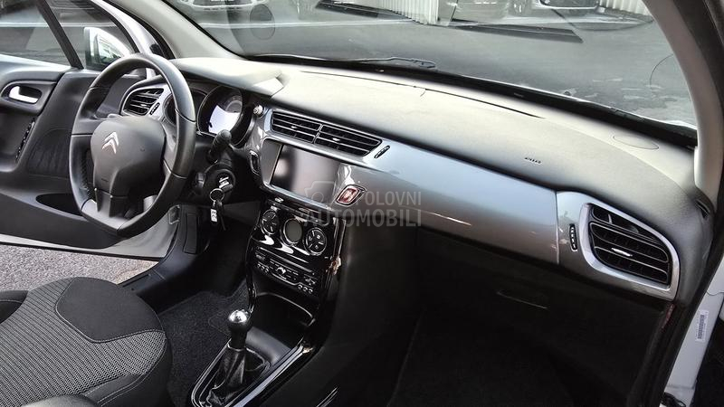 Citroen C3 1.0 B  N A V I G