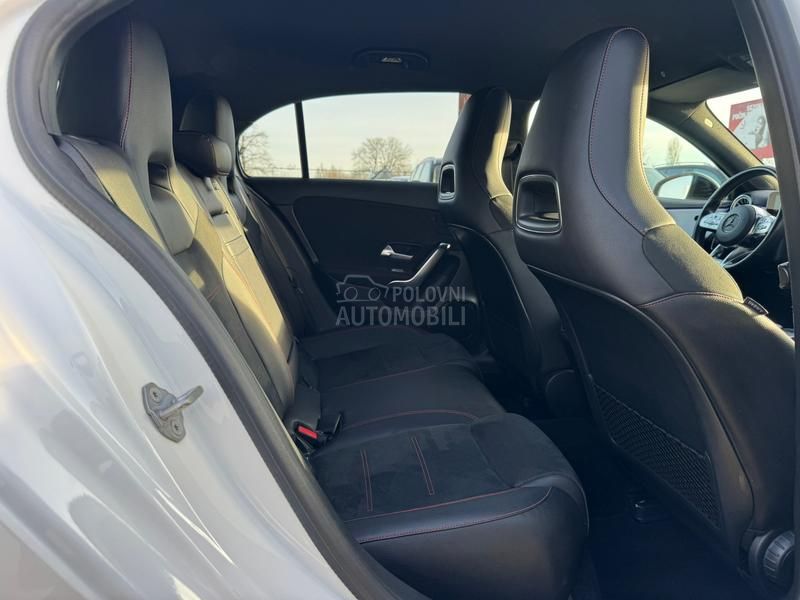 Mercedes Benz A 220 4 MATIC