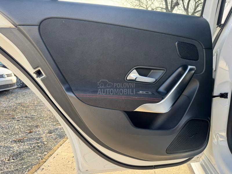 Mercedes Benz A 220 4 MATIC