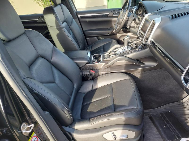 Porsche Cayenne 3.0TDI SERWISIRAN