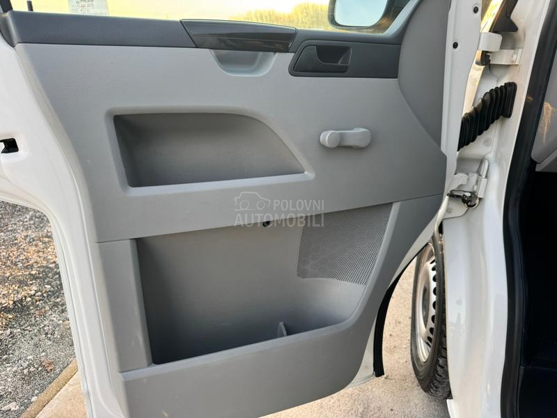 Volkswagen Transporter T5 