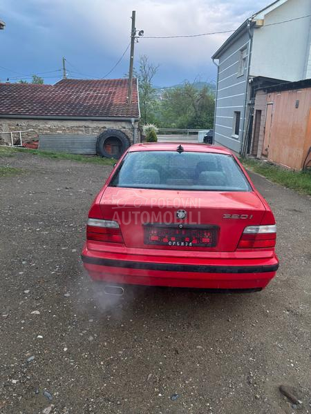 BMW 320 320i
