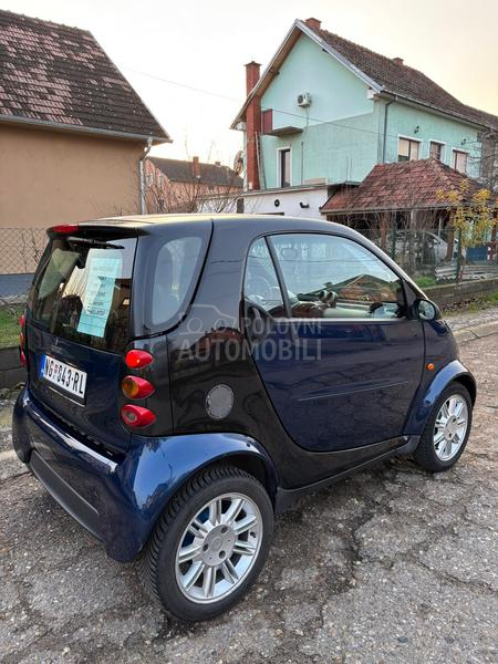 Smart ForTwo 127.000- 0,7 ben zin
