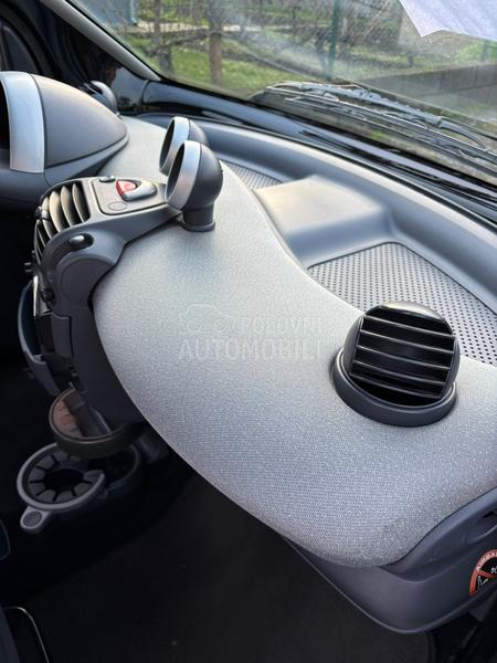 Smart ForTwo 127.000- 0,7 ben zin