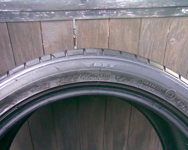Bridgestone 255/40 R18 Letnja