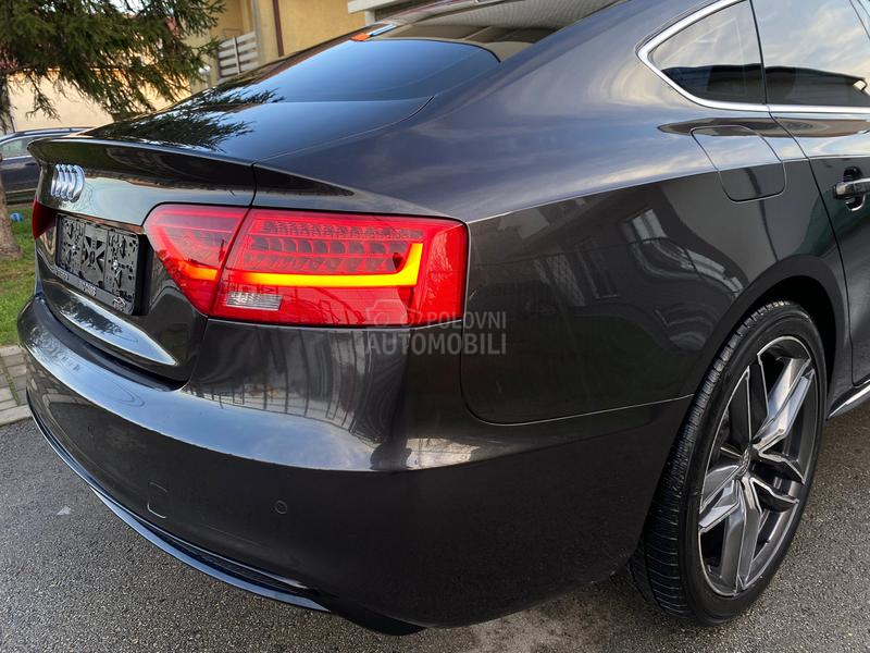 Audi A5 2.0 TDI/S-line/NAV